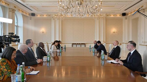 Ильхам Алиев принял делегацию во главе с вице-президентом Кубы
 - Sputnik Азербайджан