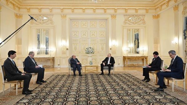 Президент Ильхам Алиев принял генерального директора Международной организации по миграции - Sputnik Азербайджан