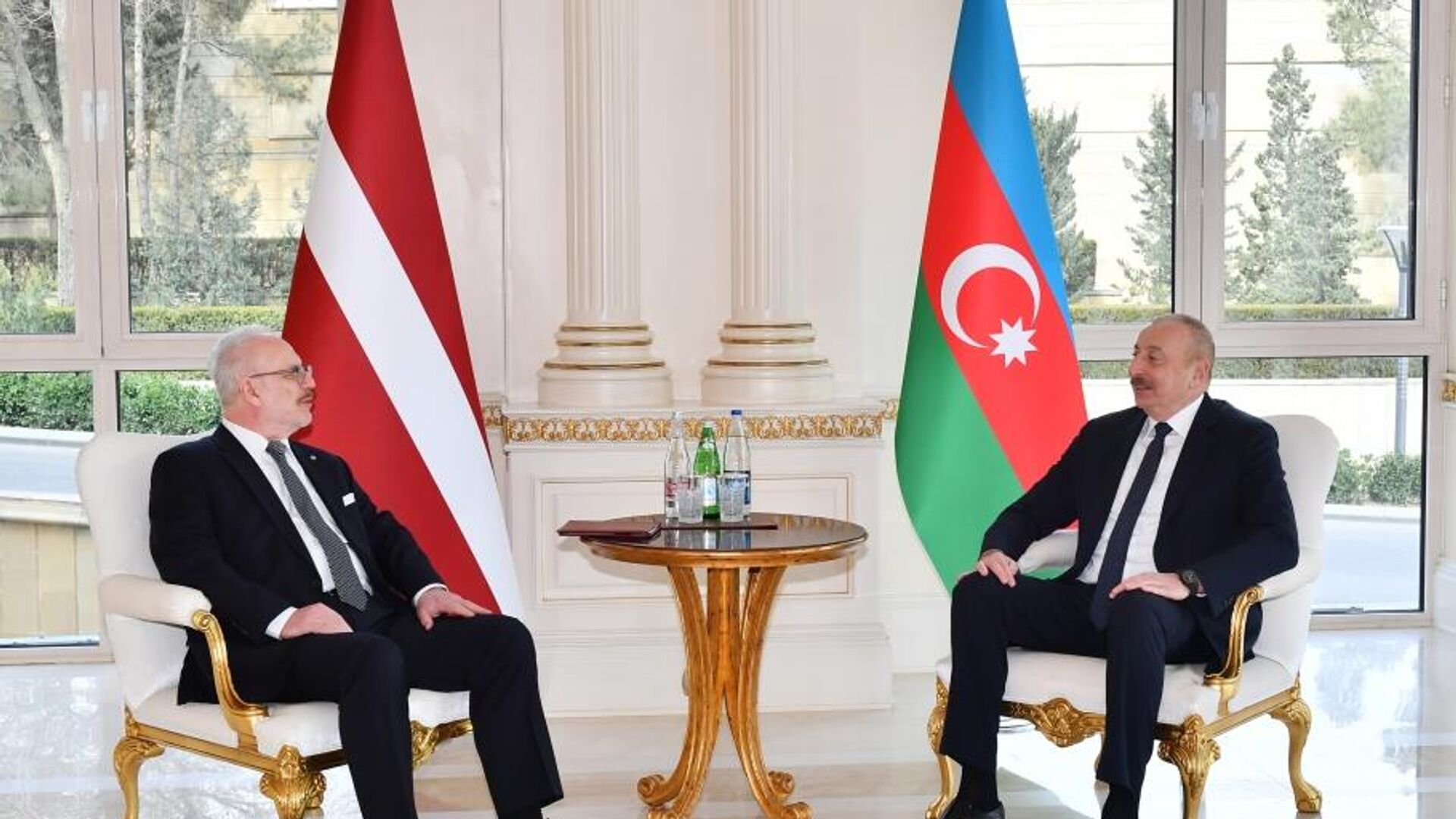 Алиев и Левитс провели переговоры в узком составе
 - Sputnik Азербайджан, 1920, 08.03.2023