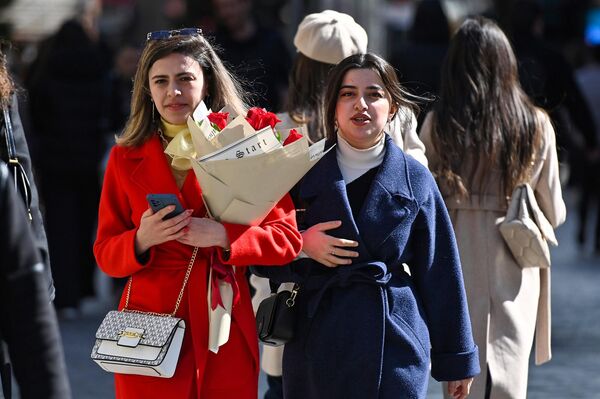 Празднование Международного женского дня в Баку, 8 марта 2023 год. - Sputnik Азербайджан