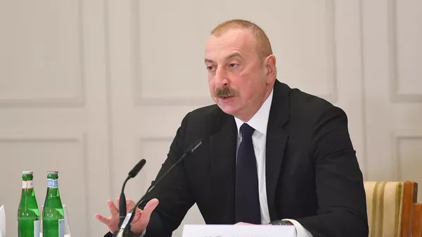 Azərbaycan Prezidenti İlham Əliyevin Almaniya iş adamları ilə görüşü olub - Sputnik Азербайджан