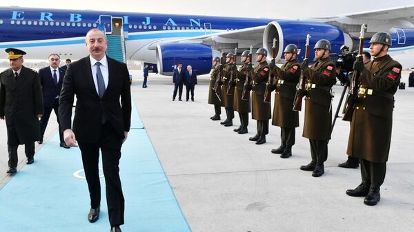 Azərbaycan Prezidenti İlham Əliyev Türkiyəyə səfərə gedib - Sputnik Азербайджан