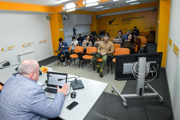 Мастер-класс просветительского проекта SputnikPro для журналистов. - Sputnik Азербайджан