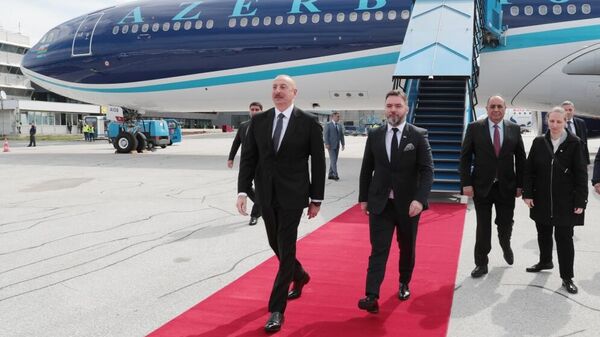 Президент Азербайджана Ильхам Алиев прибыл с официальным визитом в Боснию и Герцеговину
 - Sputnik Азербайджан