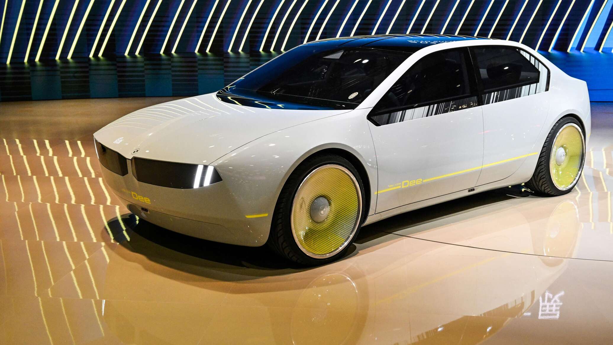 2004 Volkswagen Concept t