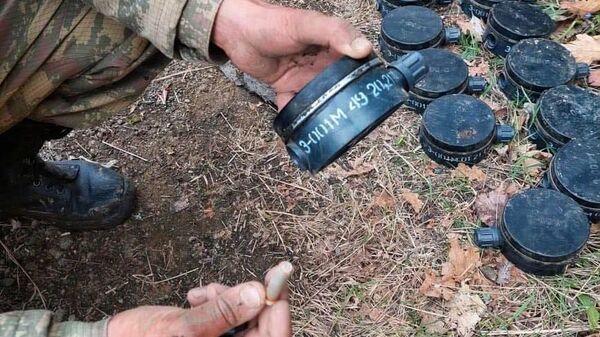 Азербайджанские военнослужащие подорвались на мине, произведенной в Армении  - Sputnik Азербайджан