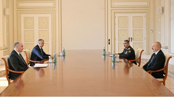 Президент Азербайджана принял министра обороны Грузии - Sputnik Азербайджан