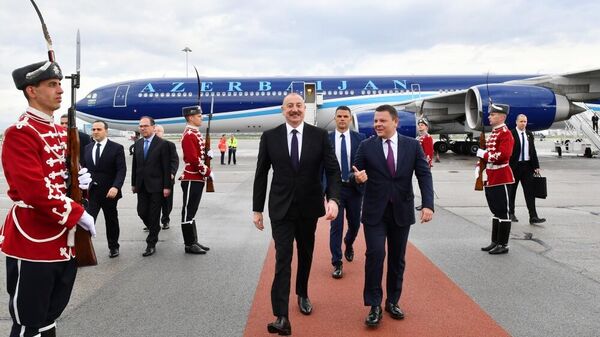 Ильхам Алиев прибыл с рабочим визитом в Болгарию
 - Sputnik Азербайджан