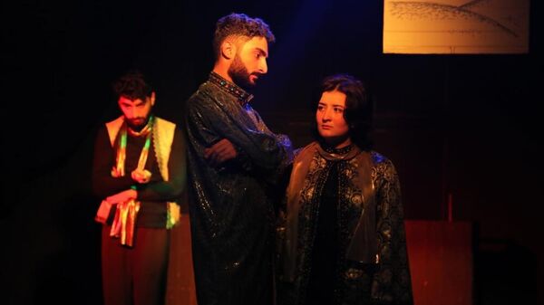 “M.Teatr”da “Balaca şahzadə” tamaşasının premyerası olub - Sputnik Azərbaycan