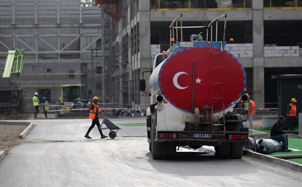 Строительство атомной электростанции &quot;Аккую&quot; в турецком городе Гюльнар.  - Sputnik Азербайджан