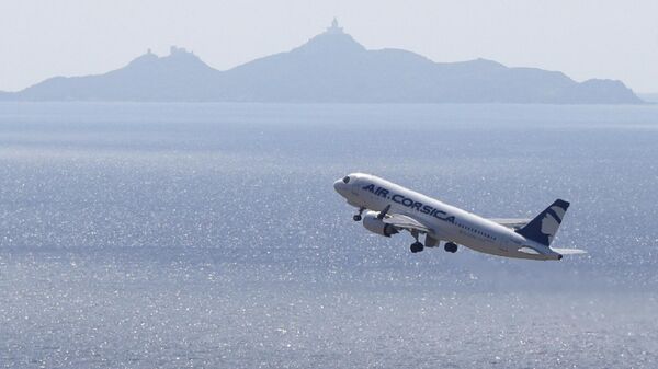 Самолет авиакомпании Air Corsica, фото из архива - Sputnik Азербайджан