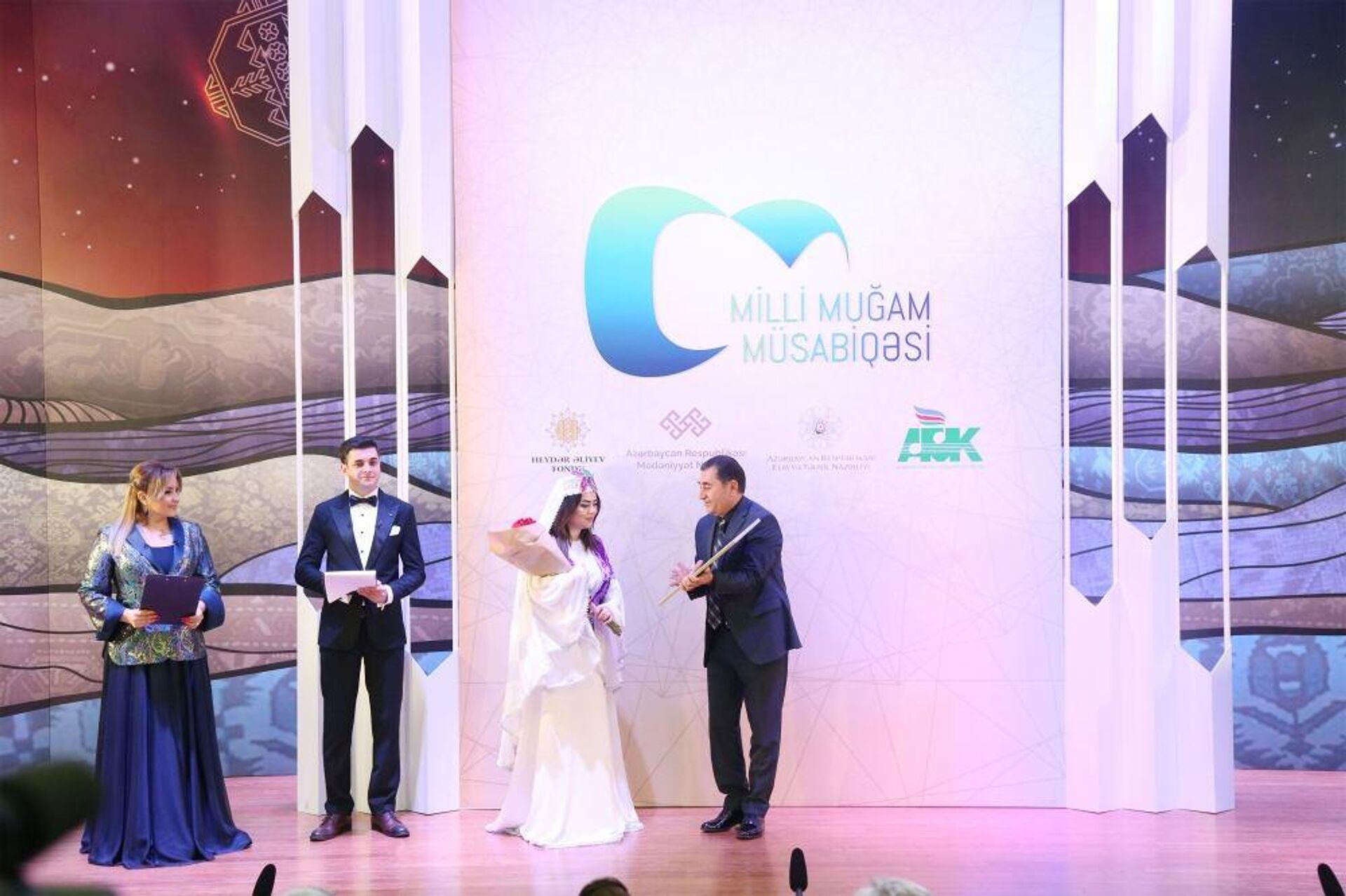 В Азербайджанской национальной консерватории состоялись церемония награждения и концерт победителей Национального конкурса мугама - Sputnik Азербайджан, 1920, 02.05.2023