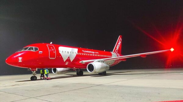 Red Wings открыла прямые рейсы из Москвы в Баку - Sputnik Азербайджан