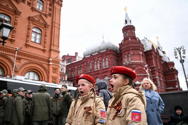 Парад на Красной площади в Москве, посвященный 78-й годовщине Победы в Великой Отечественной войне. - Sputnik Азербайджан
