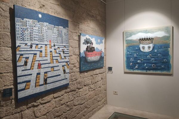 Выставка шести молодых современных художников под названием «Адам» в галерее Zaman Art Gallery. - Sputnik Азербайджан