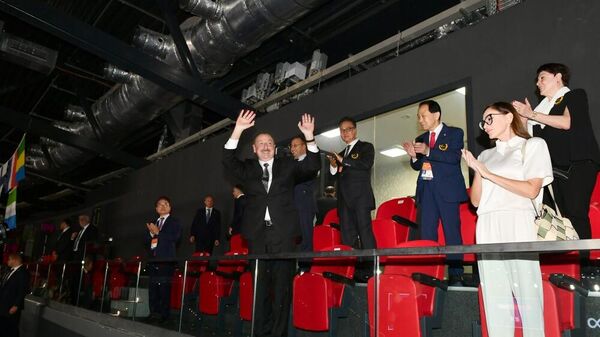 Ильхам и Мехрибан Алиевы участвуют в церемонии открытия XVI Чемпионата мира - Sputnik Азербайджан