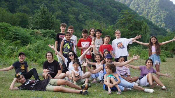Участники Forest School Azerbaijan - Sputnik Азербайджан