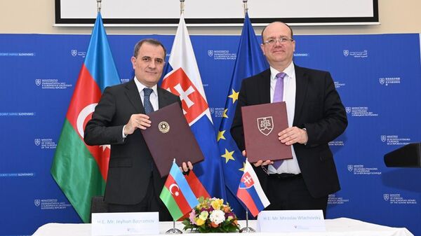 Азербайджан и Словакия подписали Соглашение об отмене двойного налогообложения - Sputnik Азербайджан
