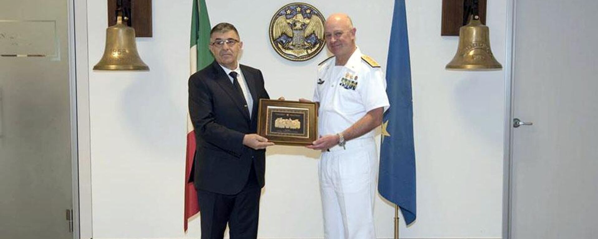 Азербайджанский вице-адмирал обсудил в Италии сотрудничество между ВМС
 - Sputnik Азербайджан, 1920, 11.06.2023