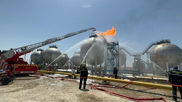 пожара на заводе в Сумгайыте - Sputnik Азербайджан