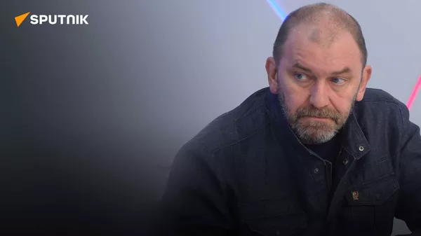 Политолог Казаков о важности встреч Путина с военкорами и санитарной зоне на Украине
 - Sputnik Азербайджан