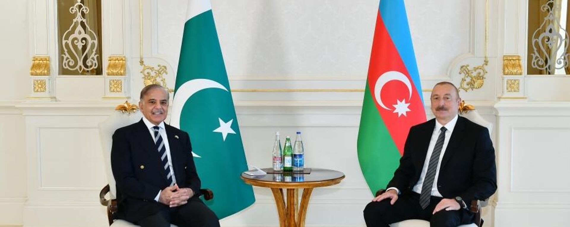 Встреча президента Азербайджана и премьер-министра Пакистана - Sputnik Азербайджан, 1920, 15.06.2023