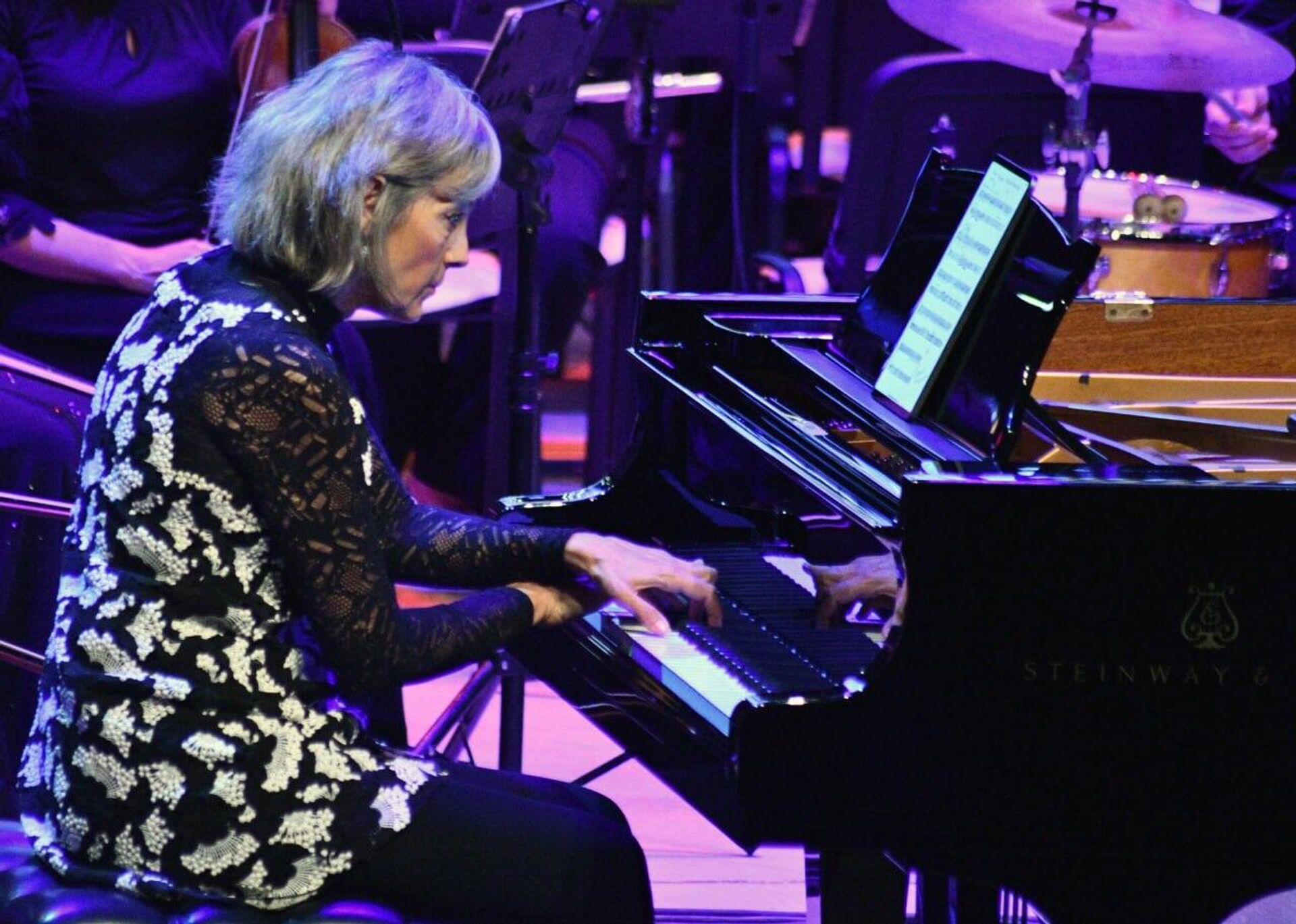 Всемирно известная канадская пианистка Элен Мерсье впервые выступила в Баку в рамках второго Baku Piano Festival - Sputnik Азербайджан, 1920, 17.06.2023