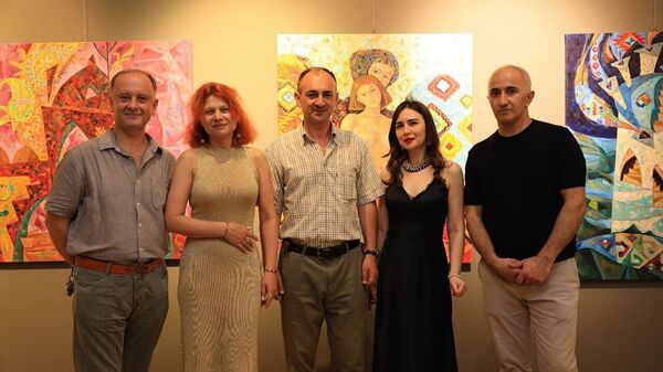 Выставка «Четыре стихии» с участием четырех художников - Sputnik Азербайджан