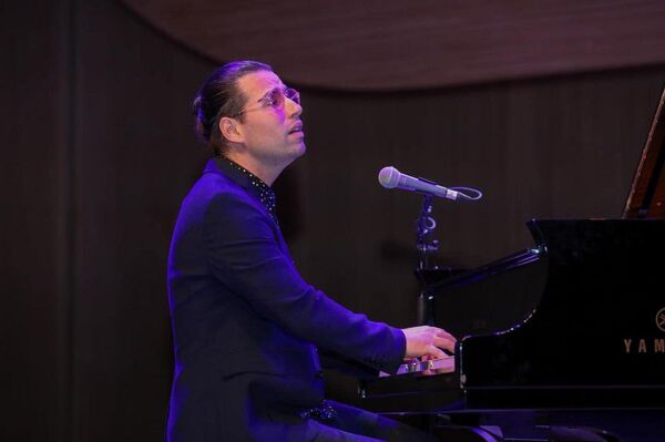 Настоящим подарком для любителей интеллектуальной музыки в Баку стало выступление известного джазового пианиста из Кубы, номинанта премии Грэмми Альфредо Родригеса - Sputnik Азербайджан