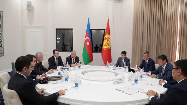 Состоялось заседание Совместной межправительственной комиссии между Азербайджаном и Кыргызстаном - Sputnik Азербайджан