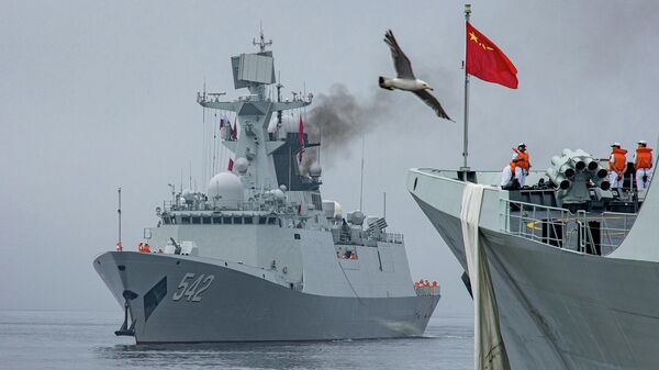 Корабли ВМС Китая прибыли во Владивосток после совместных российско-китайских учений - Sputnik Азербайджан