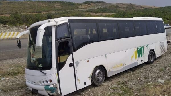 Şamaxıda turistləri daşıyan avtobus qəzaya düşüb - Sputnik Azərbaycan