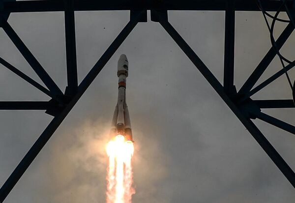 Запуск ракеты-носителя Союз-2.1б с разгонным блоком Фрегат и автоматической станцией Луна-25 с космодрома Восточный. - Sputnik Азербайджан