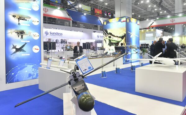 Иранские беспилотники на выставке в рамках Международного военно-технического форума Армия-2023  - Sputnik Азербайджан