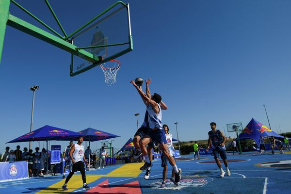 Мировые соревнования Red Bull Half Court в Азербайджане. - Sputnik Азербайджан