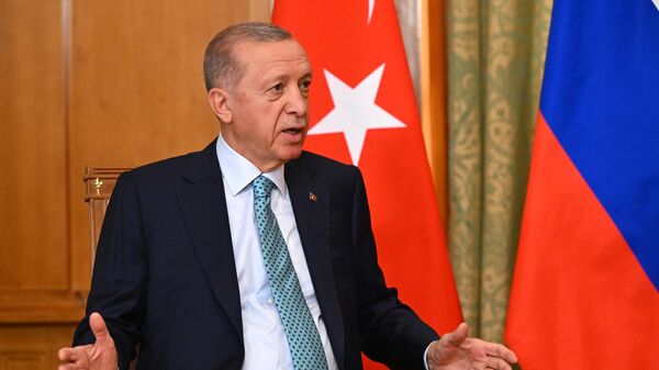 Президент Турецкой Республики Реджеп Тайип Эрдоган во время встречи с президентом РФ Владимиром Путиным - Sputnik Азербайджан