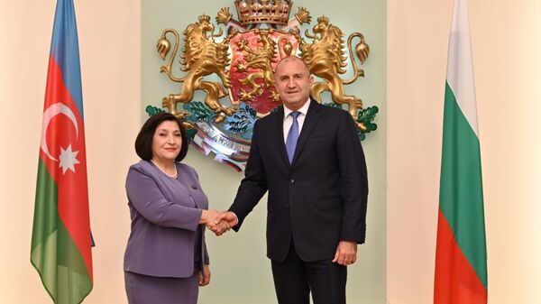  Sahibə Qafarova Bolqarıstan Respublikasının Prezidenti Rumen Radevlə görüşüb - Sputnik Азербайджан