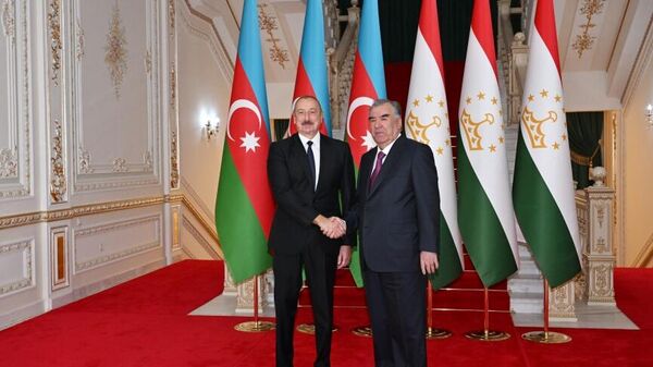 Ильхам Алиев встретился с президентом Таджикистана - Sputnik Азербайджан