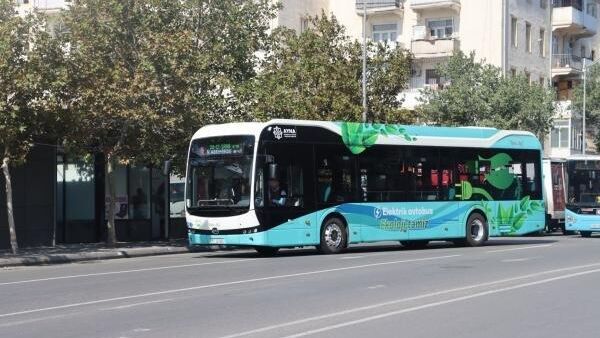 Bakıda ilk elektrik mühərrikli avtobus xəttə buraxılıb - Sputnik Azərbaycan