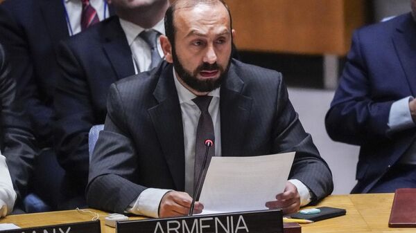 Министр иностранных дел Армении Арарат Мирзоян - Sputnik Азербайджан
