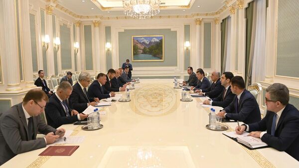 Премьер-министр АР встретился с заместителем председателя правительства России
 - Sputnik Азербайджан