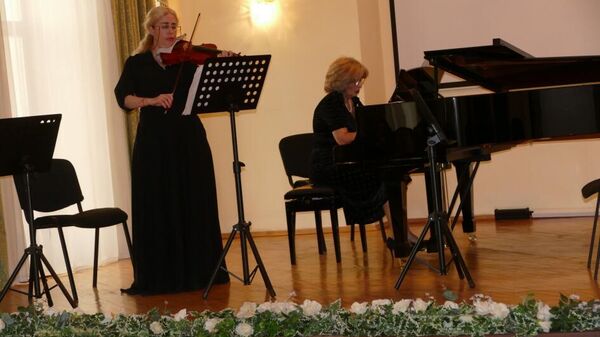 В Баку состоялся авторский концерт корифея азербайджанской классической музыки - Sputnik Азербайджан