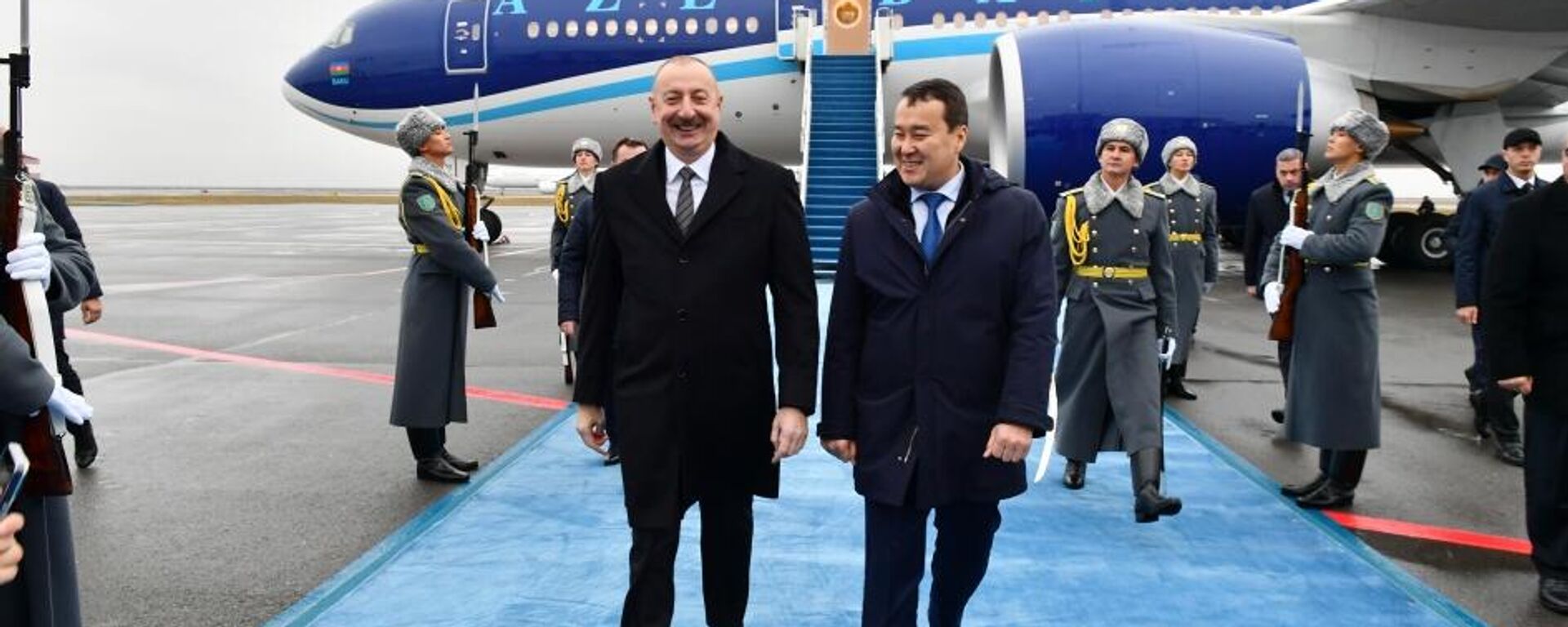 Ильхам Алиев прибыл в Казахстан - Sputnik Азербайджан, 1920, 02.11.2023