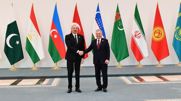 Ильхам Алиев провел встречу в Ташкенте с Шавкатом Мирзиеевым
 - Sputnik Азербайджан