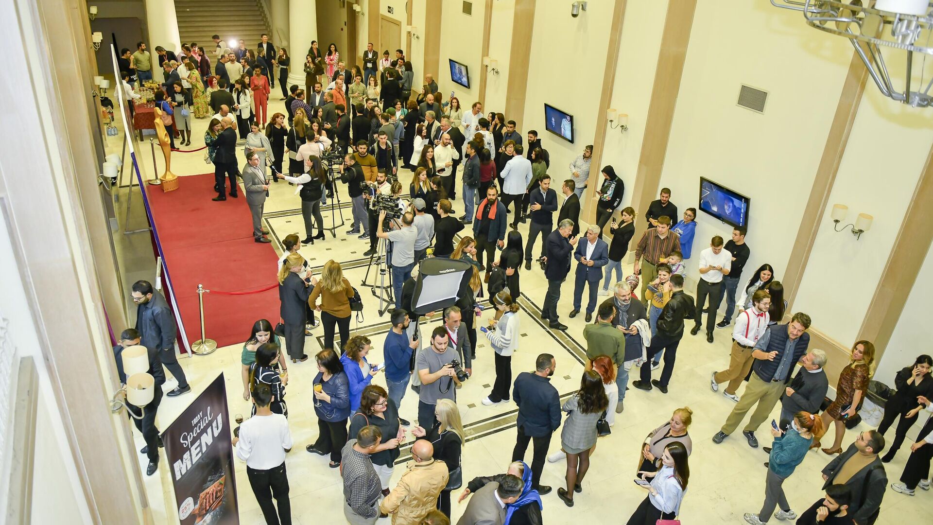 В Киноцентре Низами стартовал XIV Бакинский международный фестиваль короткометражных фильмов. - Sputnik Азербайджан, 1920, 11.11.2023