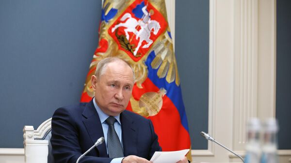 Rusiya Prezidenti Vladimir Putin, arxiv - Sputnik Azərbaycan