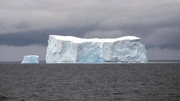 Айсберги в проливе Брансфилд, Южные Шетландские острова, Антарктида - Sputnik Азербайджан