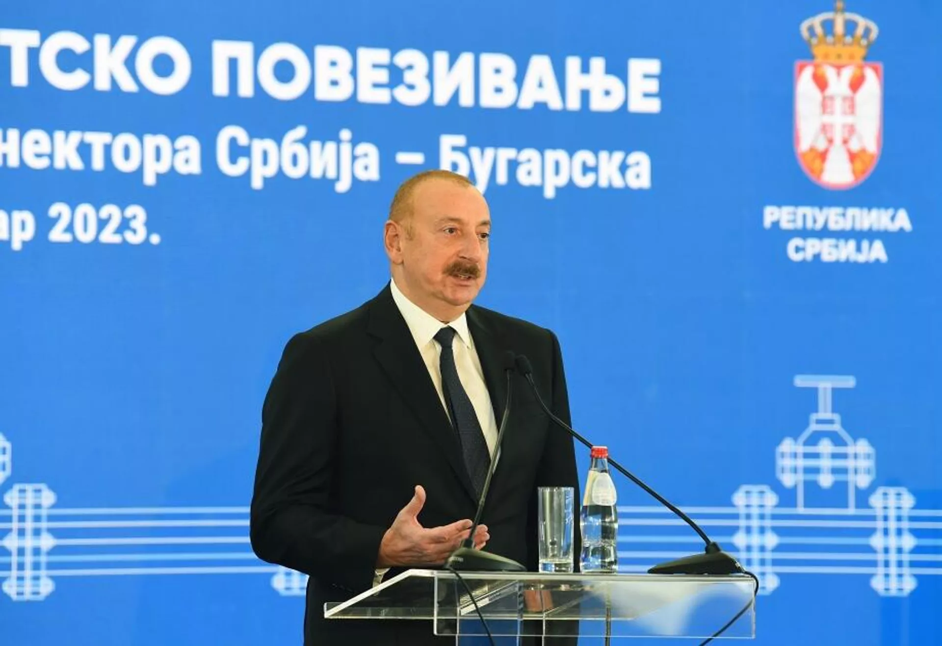 Prezident İlham Əliyev mərasimdə Prezident İlham Əliyev mərasimdə - Sputnik Azərbaycan, 1920, 11.12.2023