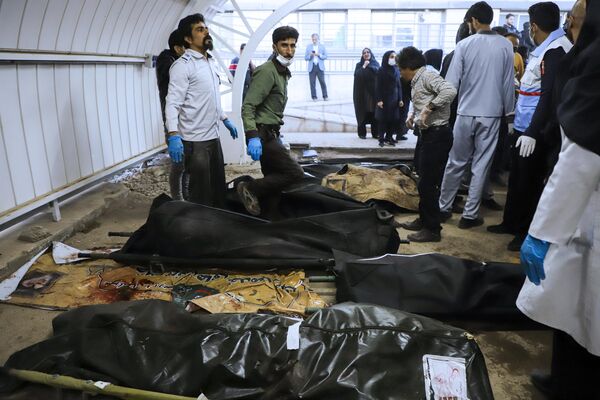 На месте взрыва в иранском городе Керман. - Sputnik Азербайджан