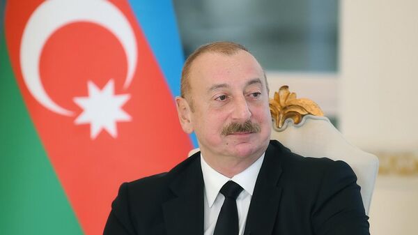 Azərbaycan Prezidenti İlham Əliyev yerli televiziya kanallarına müsahibə verib - Sputnik Azərbaycan